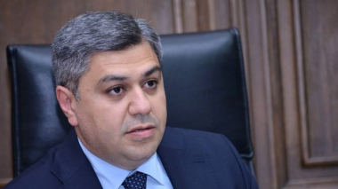 Արթուր Վանեցյանը վկայի կարգավիճակով հրավիրվել է ԱԱԾ հարցաքննության