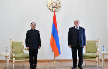 Արմեն Սարգսյանն ու Չինաստանի դեսպանն անդրադարձել են տարածաշրջանային անվտանգության ու կայունության հարցերին