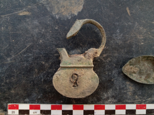 Զաքյան-Խորենացի փողոցներին հարող մանկական այգում շինարարական աշխատանքների ընթացքում բացվել է մշակութային շերտ և իրականացվել հնագիտական ուսումնասիրություններ