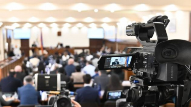 Երևանի ավագանու նիստը շարունակվում է. քաղաքապետը և փոխքաղաքապետը բացակայում են