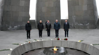 Ստանիսլավ Զասը հարգանքի տուրք է մատուցել Հայոց ցեղասպանության զոհերի հիշատակին