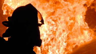 Հրդեհ Էրեբունիում․հայտարարվել է բարդության «1 ԲԻՍ» աստիճան