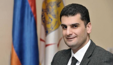 Մենք պատրաստ ենք լսել քաղաքացիների խորհուրդներն ու դիտարկել առաջարկները․Երևանի քաղաքապետի ամանորյա շնորհավորանքը