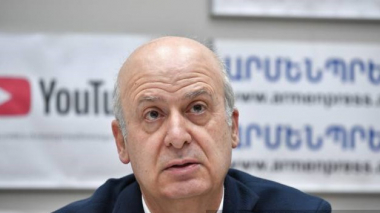 Տնտեսավարողներ կան, որ կռիվ են տալիս օտար բառերով գրությունների համար. Լեզվի կոմիտեի արձանագրումները