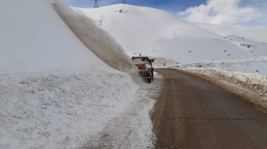 Վարդենյաց լեռնանցքով երթևեկելու համար կցորդով տրանսպորտային միջոցների վարորդներին խորհուրդ է տրվում կիրառել անվաշղթաներ