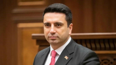 Ալեն Սիմոնյանը պարգևատրել է ԱՄՆ սենատոր Էդվարդ Մարքիին, Ներկայացուցիչների պալատի անդամներ Դեյվիդ Փրայսին և Վերն Բյուքենանին