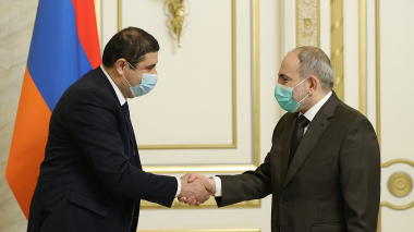 Վարչապետն ընդունել է Գյումրու նորընտիր քաղաքապետին