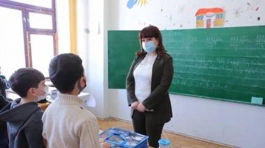 Շիրակի մարզպետը Գյումրու մի շարք դպրոցներում հետևել է հակահամաճարակային կանոնների պահպանմանը