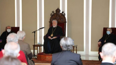 Արամ Ա կաթողիկոսը հանդիպել է լիբանանահայ մտավորականների հետ