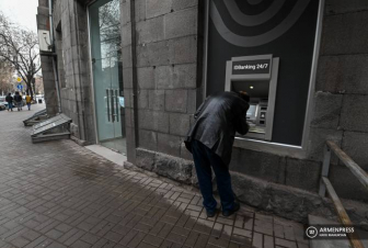 300 հազար դրամը գերազանցող գործարքները կիրականացվեն անկանխիկ եղանակով. ԱԺ-ն ընդունեց նախագիծը