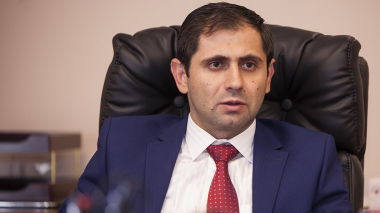 Արձակուրդի ընթացքում Սուրեն Պապիկյանին կփոխարինի պաշտպանության փոխնախարար Արման Սարգսյանը
