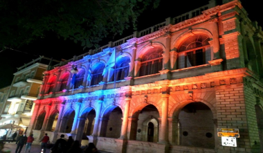 Հերակլիոն, Կավալա, Սերես քաղաքների քաղաքապետարանների շենքերը լուսավորվել են հայկական եռագույնով