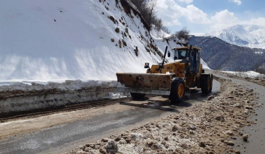 Ավտոճանապարհներին իրականացվում են մաքրման և աղ-ավազով մշակման աշխատանքներ