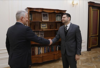 Համբարձում Մաթևոսյանը և Վիկտոր Ռիխտերը քննարկել են երկուստեք հետաքրքրություն ներկայացնող հարցեր