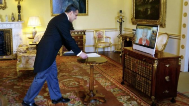 Դեսպան Ներսեսյանն իր հավատարմագրերն է հանձնել ՄԹ թագուհի Եղիսաբեթ Երկրորդին