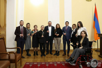 Հակոբ Արշակյանը Մարտի 8-ի կապակցությամբ շնորհավորել է խորհրդարանի աշխատակազմի կանանց եւ կին պատգամավորներին