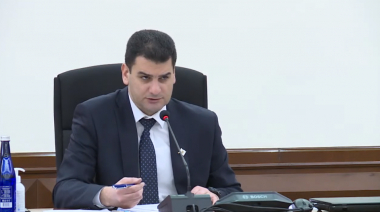 Եթե սկսեմ զբաղվել, ձեր անհրաժեշտությունը այլևս չի լինի. Երևանի քաղաքապետին բարկացրեց հանձնարարականը չկատարելը