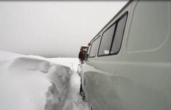 Արցախում փրկարարները, չնայած բարդ կլիմայական պայմաններին, հիվանդին տեղափոխել են Հանրապետական բժշկական կենտրոն