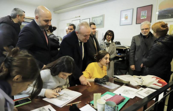 Մշակութային կրթությունը մեզ համար ունի նաև անվտանգության բաղադրիչ. ԿԳՄՍ նախարարն այցելել է Գեղարվեստի ակադեմիա