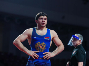 Մալխաս Ամոյանը հաղթեց ադրբեջանցուն և դուրս եկավ կիսաեզրափակիչ. Ըմբշամարտի ԵԱ