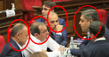 «Հայաստան» և «Պատիվ ունեմ» դաշինքները հասկացել են, որ իրենց հանրահավաքները բազմամարդ չեն լինելու