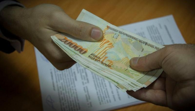 Խոշոր չափերով կաշառք ստանալու կասկածանքով ձերբակալվել են «Վանաձորի սպասարկում» ՀՈԱԿ-ի տնօրենը և աշխատակիցները