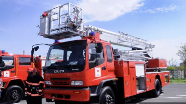 Երևանի Պարոնյան փողոցի փակուղում ավտոպահեստամասերի խանութի տանիք է այրվել