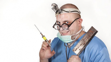 200.000 դրամ տուգանք`որպես արհեստ բժշկությամբ զբաղվելու դեպքում