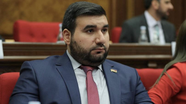 Ընդդիմության խոսույթը բաղկացած է երեսպաշտությունից, թույլ տվեք փաստն այդ ամրագրել օրինակներով. Վահագն Ալեքսանյան