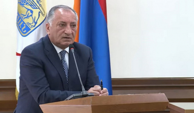 Երևանի աղբահանություն հիմնարկի 853 հաստիքին կավելացվի 138-ը. Կամո Արեյանի խոսքով՝ վերահսկողությունն ուժեղացնելու համար է