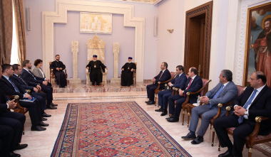 Ամենայն Հայոց Կաթողիկոսն ընդունել է Վրաստանի գլխավոր դատախազին