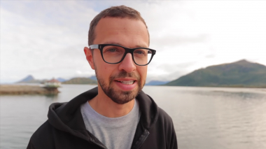 «Орел и Решка» շոուի նախկին հաղորդավարին արգելել են մուտք գործել ՌԴ մինչև 2072 թվականը