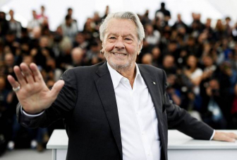 Հուսով եմ, որ օրինակ կդառնամ ապագա դերասանների համար. Ալեն Դելոնը հրաժեշտ է տվել երկրպագուներին