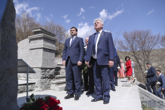 Հակոբ Արշակյանը մասնակցել է Ալեքսանդր Պուշկինի արձանի բացմանը