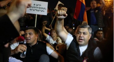 Տապալումը լինելու է կատակերգությա՞ն, թե՞ ողբերգության տեսքով