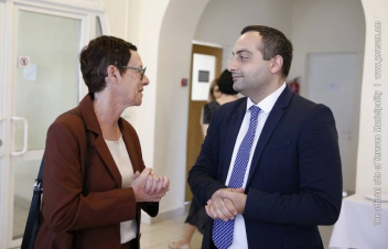 Երևանի քաղաքապետի առաջին տեղակալն ու Ֆրանսիայի դեսպանն այցելել են Ֆրանս-հայկական մասնագիտական ուսումնական կենտրոն