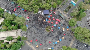 Ֆրանսիայի հրապարակը ժամը 19:15-ի դրությամբ