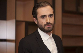 Մի պարադոքս կա, որ չեմ հասկանում. գյումրեցիներին անվանում եք թուրք, հետո գնում եք այնտեղ. Ջանիբեկյանը՝ ցուցարարներին