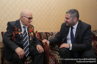 Փամբուխչյանը հանդիպել է 40 տարի ԱԻՆ-ում աշխատած, Հայրենական պատերազմի մասնակից Հակոբ Ավետյանի հետ