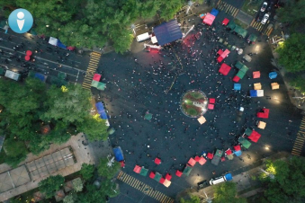 20:12-ի դրությամբ Ֆրանսիայի հրապարակում և հարակից տարածքներում գտնվել է շուրջ 1750 մարդ