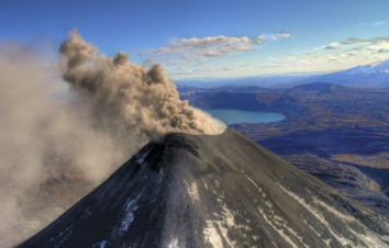 Կամչատկայում Կարիմսկի հրաբուխը մոխիր է նետել մինչև 6 կմ բարձրության վրա