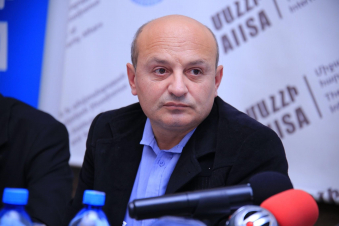 250 «ականավոր նվիրյալներից» Իշխան Սաղաթելյանին առաջադրել են անցումային վարչապետ, Լևոն Քոչարյանին՝ քաղաքապետ. Սաֆարյան