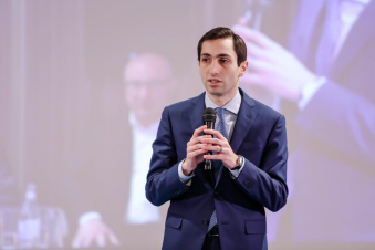 Սերժ Սարգսյանը կատարյալ նարեկսամսոնյան է, ով իր շուրջը համախմբել է քաղաքական դաշտի տիղմը. Խաժակյան