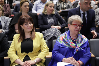 Մենք պետք է հոգ տանենք, որ երեխան մեծանա ընտանիքում, որտեղ յուրաքանչյուրի իրավունքը հարգված է. Շիրակում նշել են ընտանիքի օրը