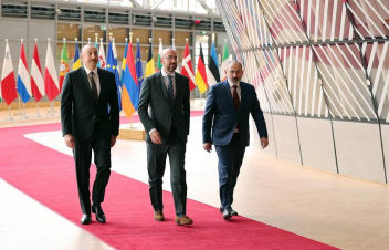 Բրյուսելում տեղի է ունենում Փաշինյան–Միշել–Ալիև եռակողմ հանդիպումը
