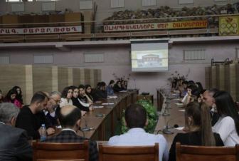 Արցախի պետնախարարը բանախոսել է Արցախի պետական համալսարանի ուսանողական համագումարում