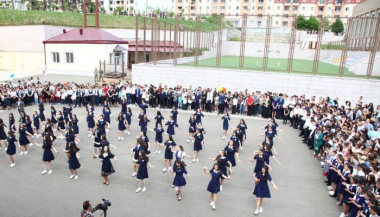 Արցախի 106 դպրոցներում այսօր հնչել է Վերջին զանգը