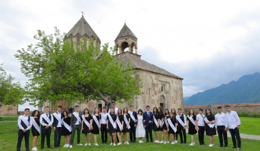 Շուրջ 1000 շրջանավարտ այսօր ավարտում է դպրոցը և ոտք դնում փորձություններով լի մեծ կյանք. Արցախի ՄԻՊ