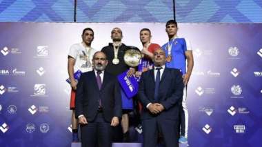 Բռնցքամարտի Եվրոպայի առաջնություն․ Նիկոլ Փաշինյանն անձամբ հանձնեց մեդալները 86 կգ քաշային կարգի մրցանակակիրներին