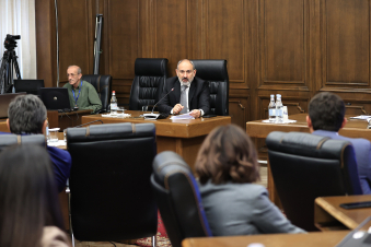 Մենք այսօր քաջալերում ենք, որպեսզի տնտեսություն ավելի ու ավելի շատ գումարներ մտնեն. վարչապետը՝ ԱԺ-ում